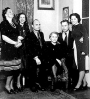Bei Muttis 55. Geburtstag: Bozka, Lisa, Bubi, Elsa, Ulli und Ruth (von links)