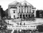 Vor dem Nationaltheater in Weimar während der Vereidigung des Reichspräsidenten Friedrich Ebert