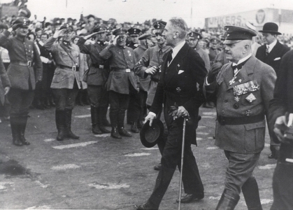 Stahlhelmtreffen auf dem Tempelhofer Feld: Franz von Papen und Prinz Oskar von Preußen