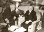 Bundeskanzler Adenauer im Gespräch mit dem israelischen Ministerpräsidenten David Ben-Gurion im New Yorker Waldorf-Astoria Hotel